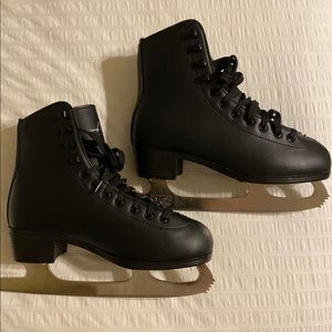 Women Figure Skates
